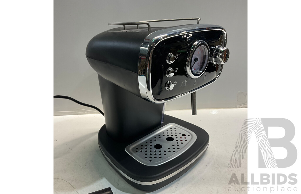KOGAN (KAESSPCOFFA) Espresso Manual Coffee Machine - ORP $149.99