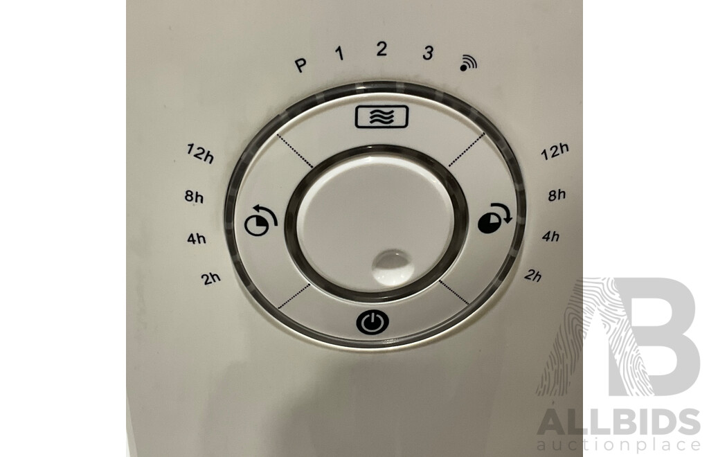 KOGAN (KAOLHT11WFA) Smarterhome Premium Oil Heater 2400w (11 Fin, White)- Lot of 6 - ORP $959.94