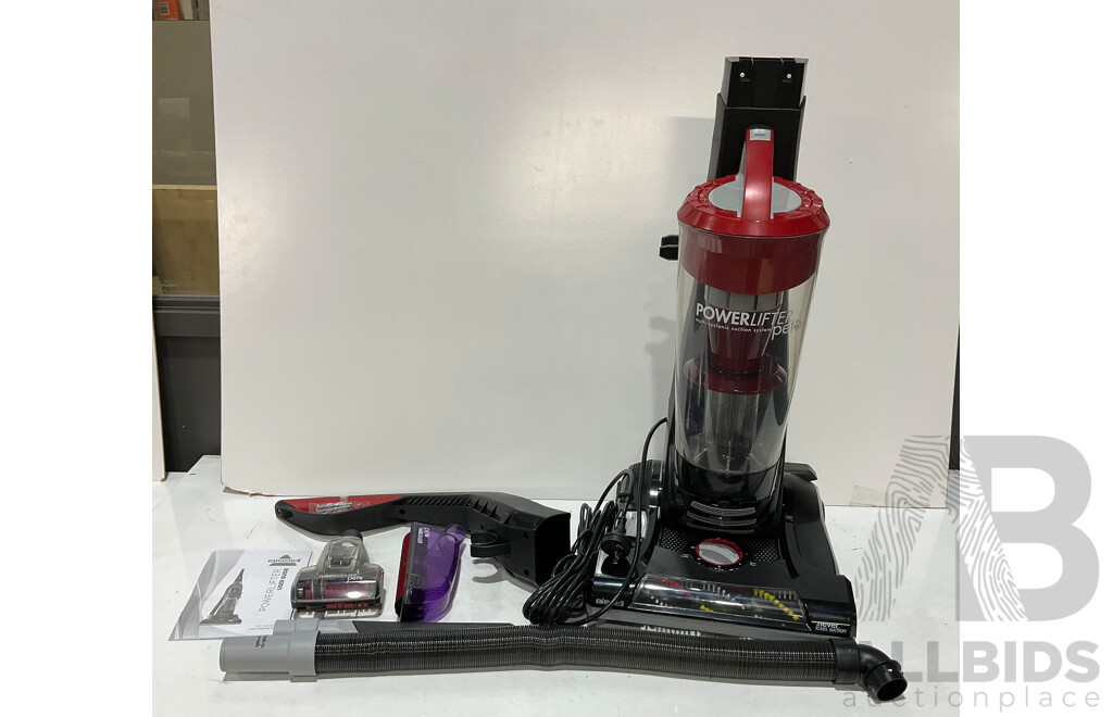 BISSELL (1521F) Powerlifter Pet Vacuum Cleaner - ORP $249.00