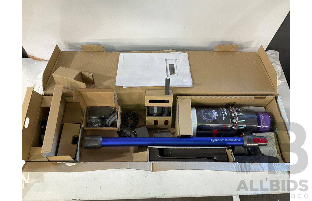 DYSON V11 Torque Drive Cordless Vacuum Cleaner - ORP $1499.99