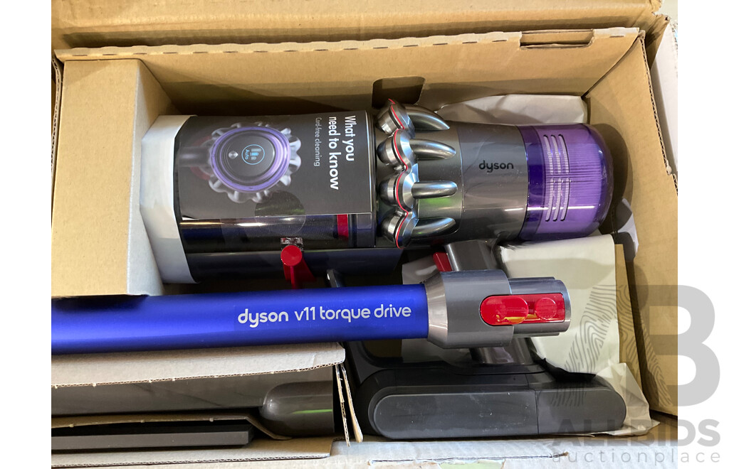 DYSON V11 Torque Drive Cordless Vacuum Cleaner - ORP $1499.99