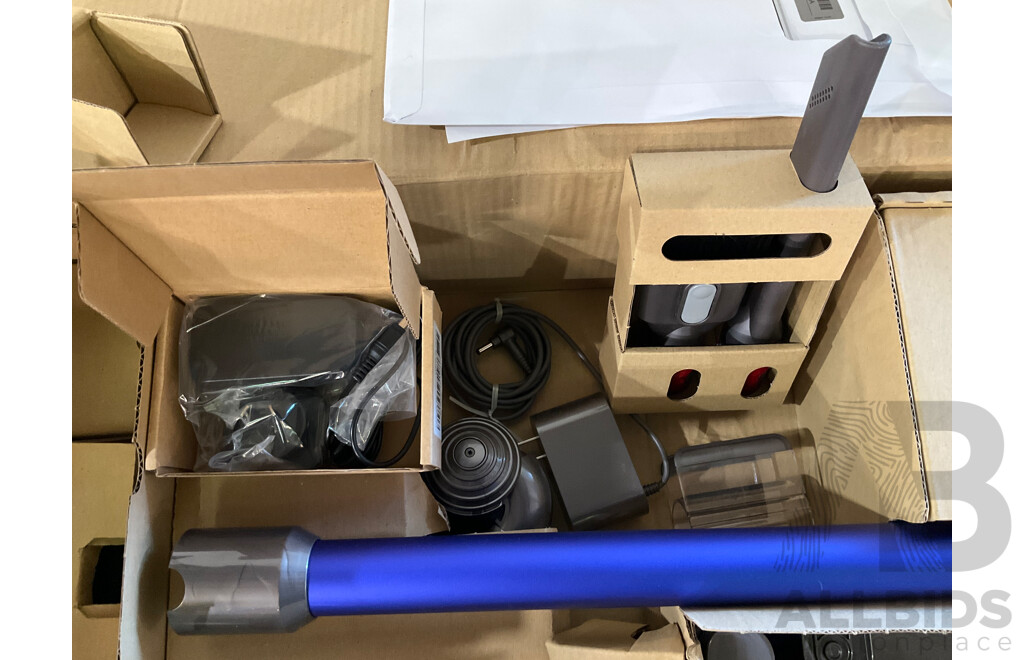 DYSON V11 Torque Drive Cordless Vacuum Cleaner - ORP $1499.99