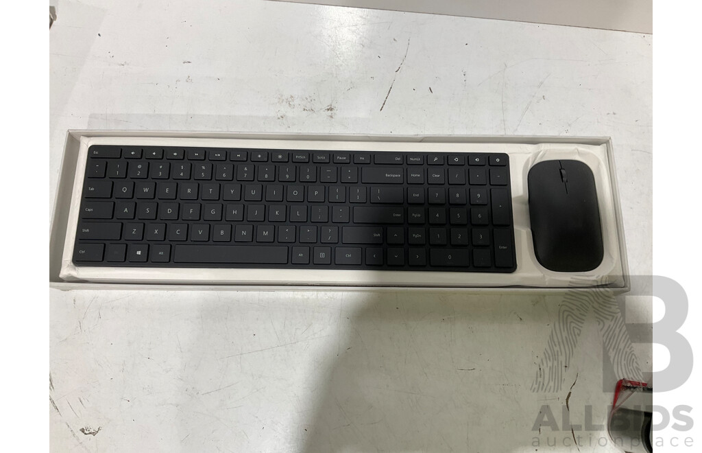 MICROSOFT Designer Bluetooth Desktop Keyboard & Mouse Set