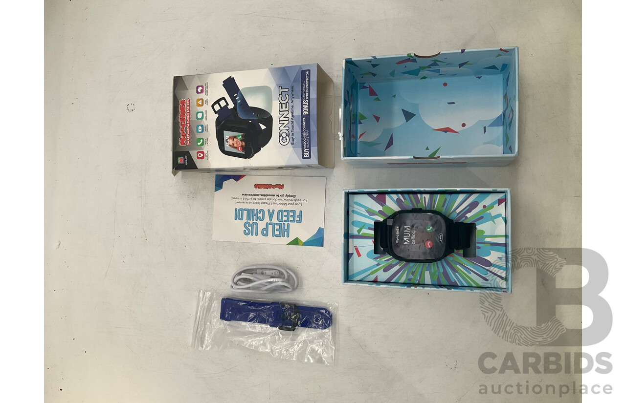 NAVMAN GPS - Altius Premium Multisport Gps Smart Watch - MOOCHIES Smart Watch - CYGNETT Phone Holder (Lof of 4) Estimated ORP $500