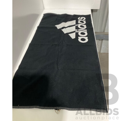 ADIDAS (DH2860) Black/White Towel - Lot of 10 - Total ORP $299.50