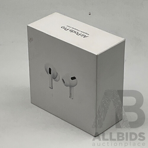 APPLE (MLWK3ZA/A) AirPods Pro With Noise Cancelling and Charging Case - ORP $369.00