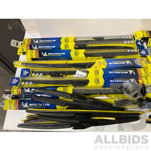 MICHELIN, NAVMAN Car Accessories - LOT of 30 - Approximately ORP $492.98