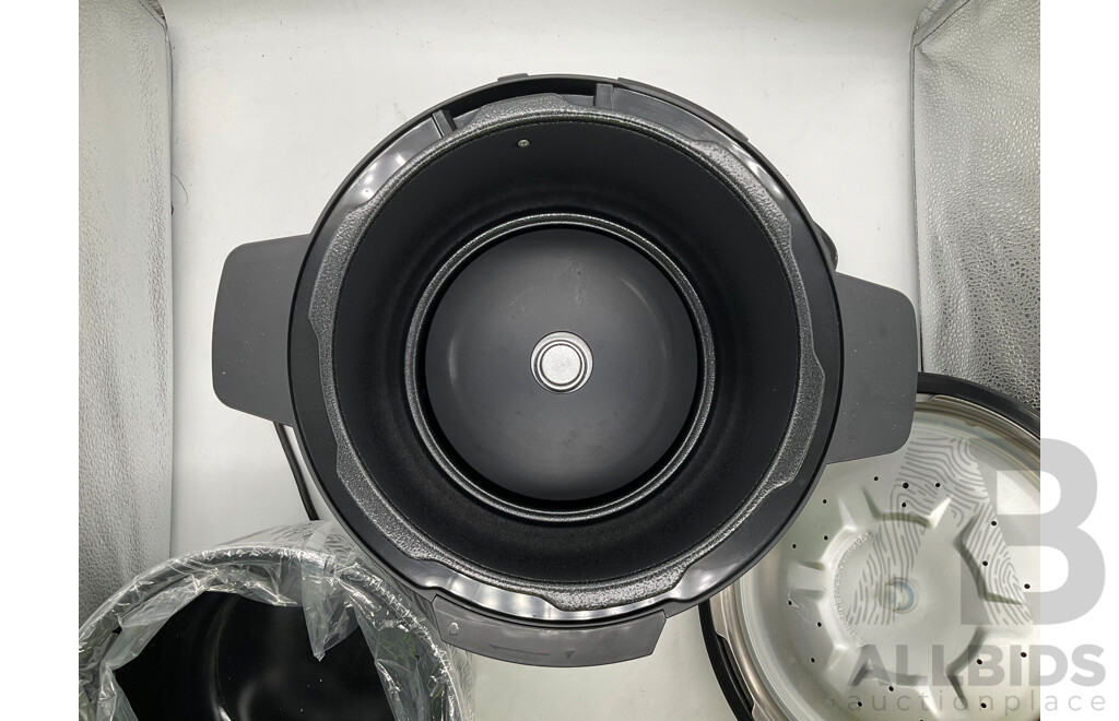 PHILIPS (HD2237/72) All-in-One Multi Cooker - ORP $249.00