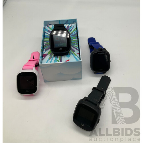 Moochies (MOCONNCTBK) Connect Smart Watch 4G Black(x2) / Blue(x1) / Pink(x1) - Lot of 4 - Total ORP $716.00