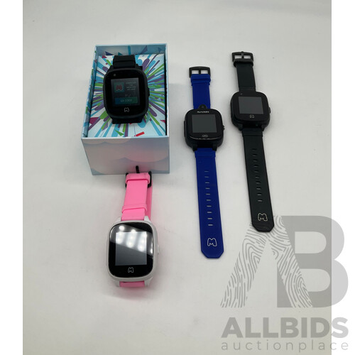 Moochies (MOCONNCTBK) Connect Smart Watch 4G Black(x2) / Blue(x1) / Pink(x1) - Lot of 4 - Total ORP $716.00