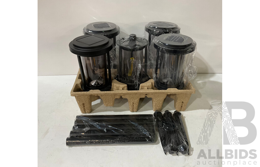 NATURALLY SOLAR 5 SOLAR Led Pathway Lights (Vintage Style) - BARAK OBAMA a Promised Land & Assorted Household Items - Lot of 4 - Estimated Total ORP $160.00