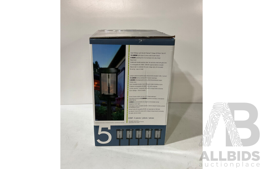 NATURALLY SOLAR 5 SOLAR Led Pathway Lights (Vintage Style) - BARAK OBAMA a Promised Land & Assorted Household Items - Lot of 4 - Estimated Total ORP $160.00