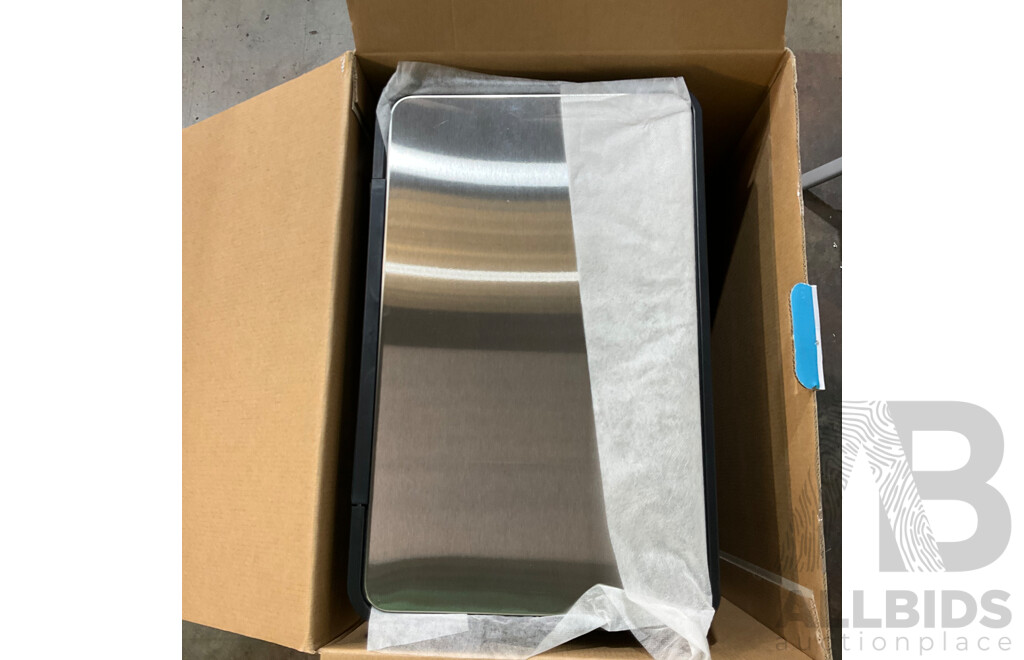 SENSIBLE ECO LIVING Step Bin 47L (1600211), CLARK (CL10007.C5A) Round Basin Mixer - LOT of 2 - TOTAL ORP $302.94