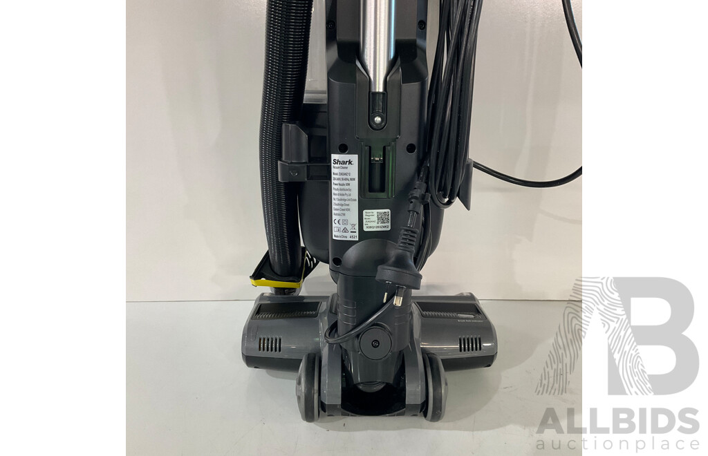 SHARK (ZU62ANZ) Navigator Pet With Self-Cleaning Brushroll Vacuum - Total - ORP $319