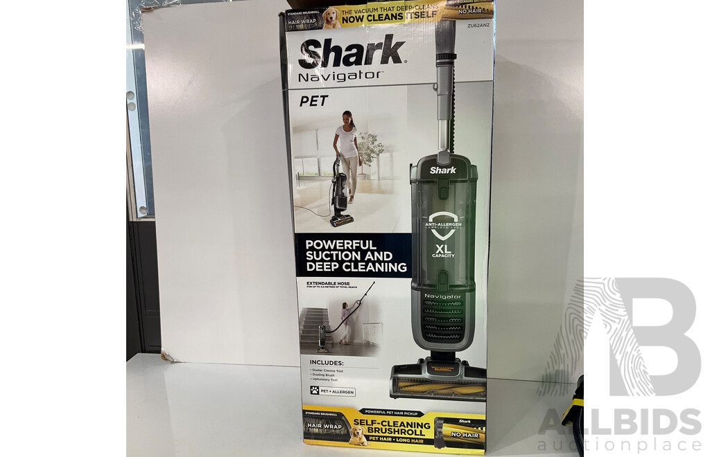 SHARK (ZU62ANZ) Navigator Pet With Self-Cleaning Brushroll Vacuum - Total - ORP $319