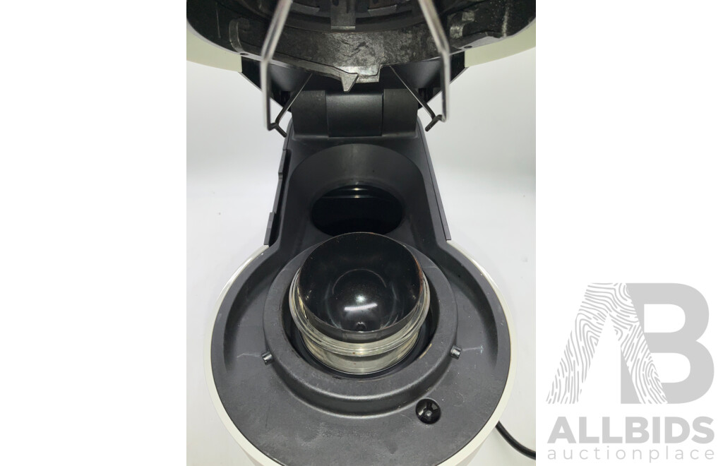 BREVILLE (BNV520GRY) Nespresso Vertuo Next Coffee Machine Grey & NESPRESSO (3594) Aeroccino3 Black Milk Frother - Lot of 2 - Total ORP $328.00