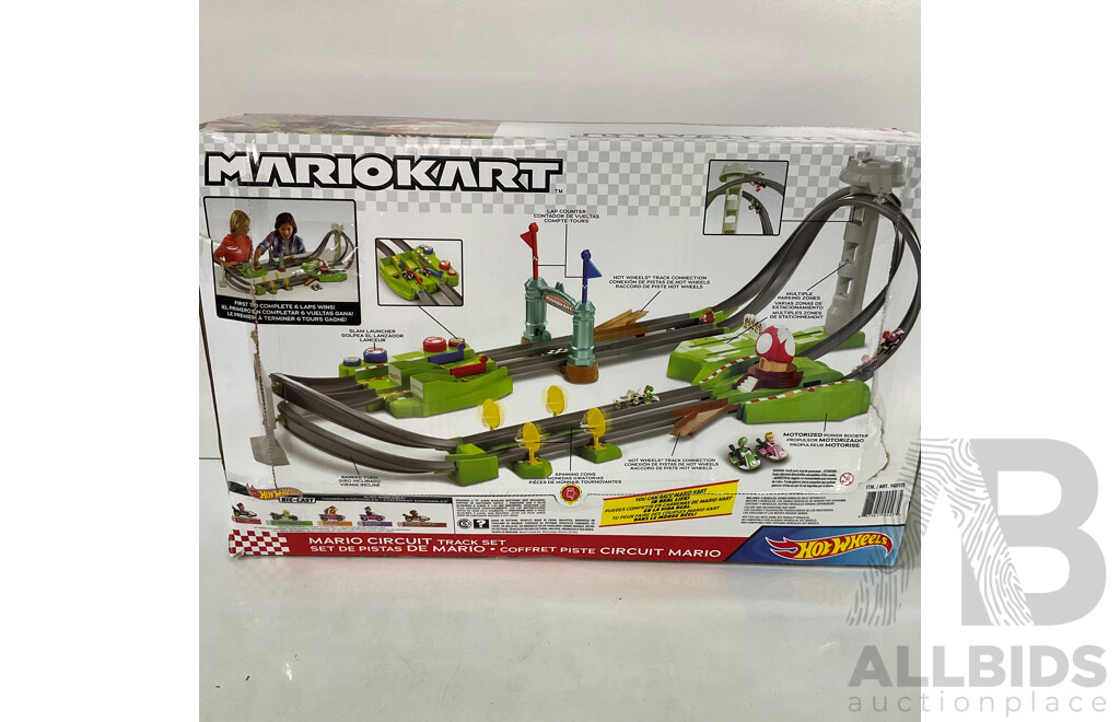 HOTWHEELS (GRH28) Mario Kart Circuit, MINECRAFT Zombie 28 Book Box Set - LOT of 2 - TOTAL ORP $174.99