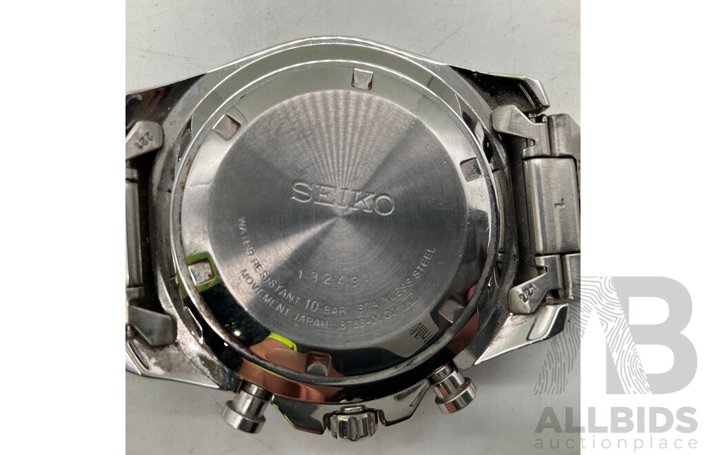 SEIKO 8T63 00G0 Stainless Steel Watch Esimated ORP 500.00