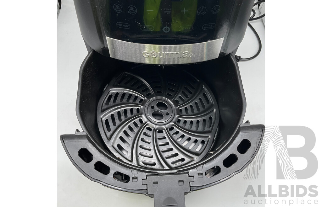 Gourmia 6.7L Digital Air Fryer, BRITA Aluna XL Water Filter Jug 3.5L With Filters, Tefal FV4093 Ultragliss Iron - LOT of 3 - ORP$209.97