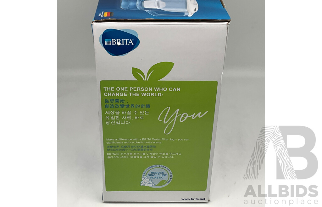 Gourmia 6.7L Digital Air Fryer, BRITA Aluna XL Water Filter Jug 3.5L With Filters, Tefal FV4093 Ultragliss Iron - LOT of 3 - ORP$209.97