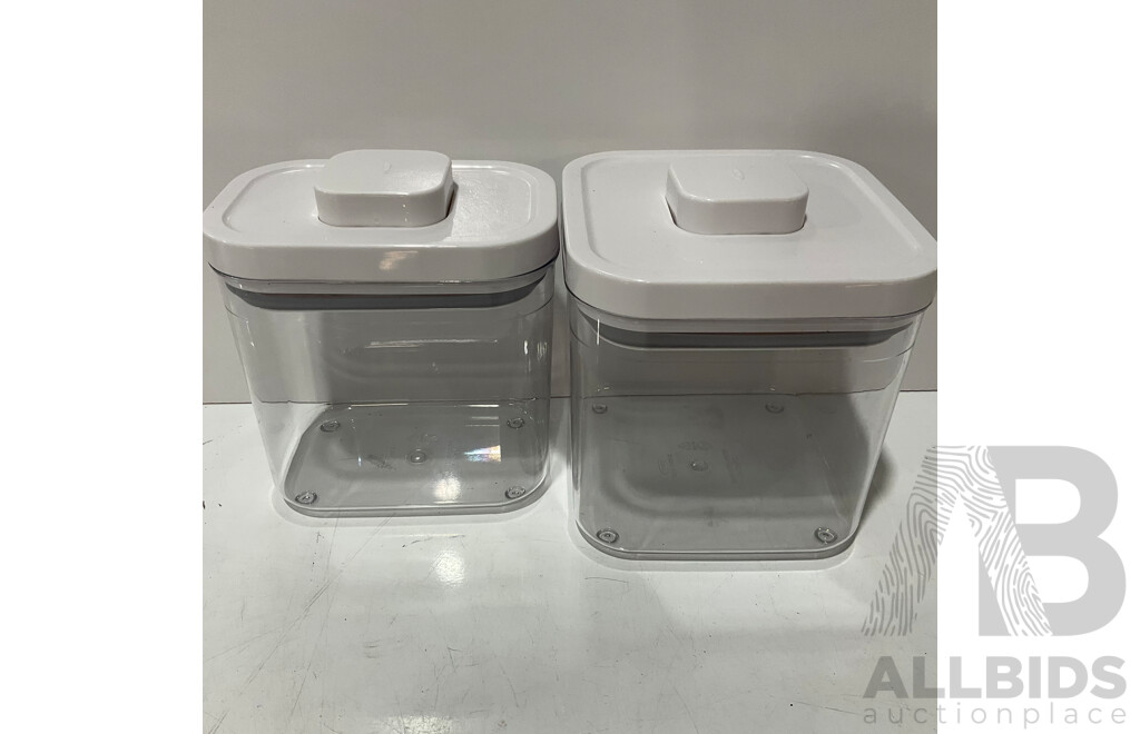 PYREX, OXO and Assorted Kitchen Storage Items - LOT of 16 - Approximate ORP $159.99