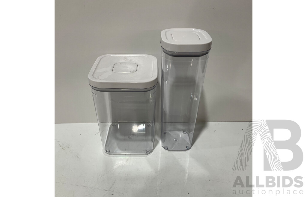 PYREX, OXO and Assorted Kitchen Storage Items - LOT of 16 - Approximate ORP $159.99