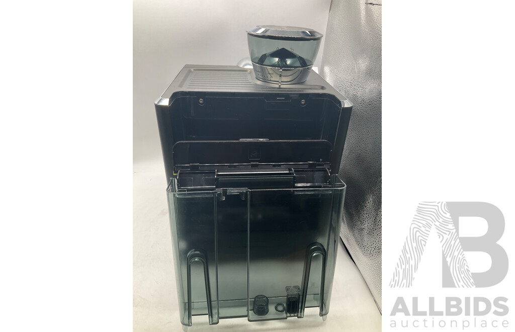 DELONGHI Coffee Machine (EC933x) - ORP - $999.00