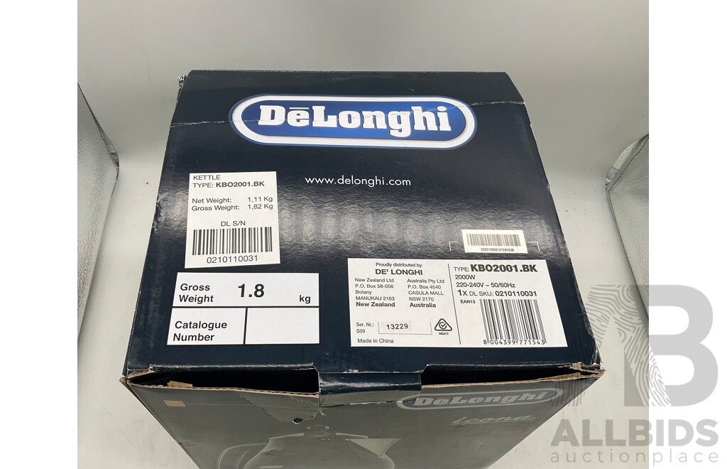 DELONGHI (KB-02001.BK) Icona Kettle (Black) & Assorted Kitchenware & Books - Lot of 6 - Estimated Total ORP $199.99