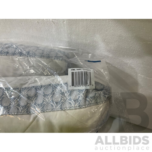 TOMMY BAHAMA (1311111) Down Alternate Pillows Pack of 2 - ONKAPARINGA ( 97529 ) Weighted Neck Wrap With Bonus Eye Pack - Mid Navy & BESTWAY ( 97280 ) Fortech Airbed - Lot of 3 - Total -ORP $ 154.94