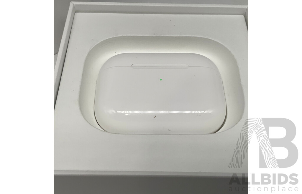 APPLE (MLWK3ZA/A) AirPods Pro With Magsafe Charging Case - ORP $369.99