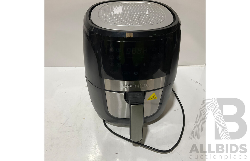 GOURMIA (GAF698) 6.7L Digital Air Fryer, KENWOOD ( FDP642BK) Food Processor - LOT of 2 - Total ORP $189.96