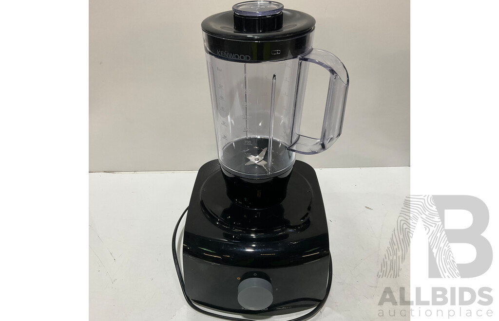 GOURMIA (GAF698) 6.7L Digital Air Fryer, KENWOOD ( FDP642BK) Food Processor - LOT of 2 - Total ORP $189.96
