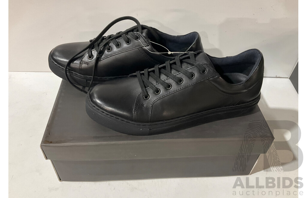 AQUILA (114034) Jed Men's Shoes (Navy & Black, Size 42) Lot of 2 - Estimated Total ORP $300.00
