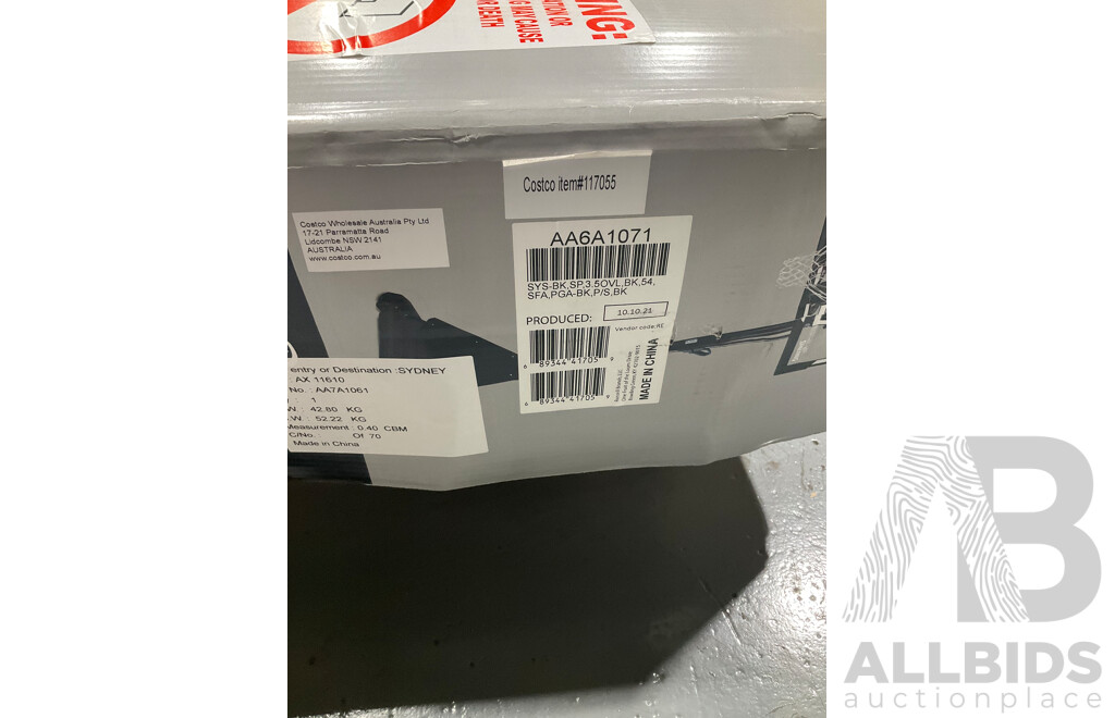 SPALDING 54Inch / 137cm Acrylic Portable Basketball Hoop - Estimated ORP $1299.99