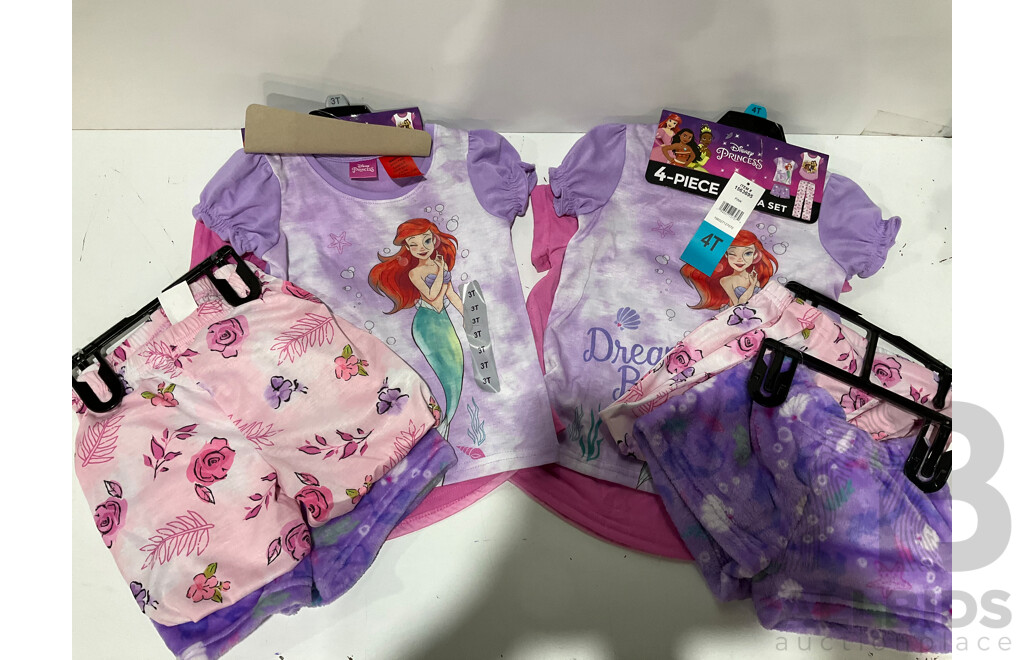 DISNEY, KIRKLAND - Assorted Kids Clothing Size 2,3 and 4 - Lot of 15 - Estimated ORP $500