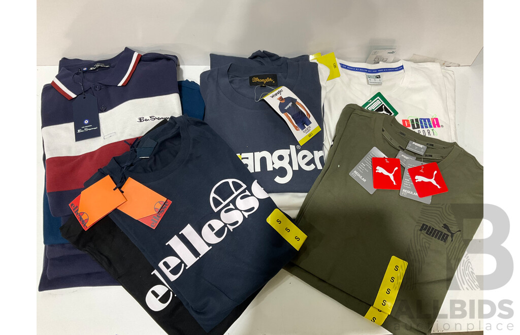 BEN SHERMAN, ELLESSE, WRANGLER, PUMA - Assorted Men's Clothing Size S - Lot of 18 - Estimated ORP $500