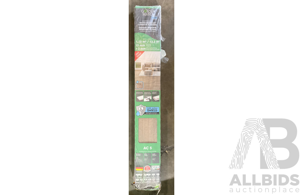 GOLDEN SELECT Hartford Oak Water Resistant Laminate Flooring (Cover 1.15m2) - Lot of 3 - Estimated Total ORP $215.00