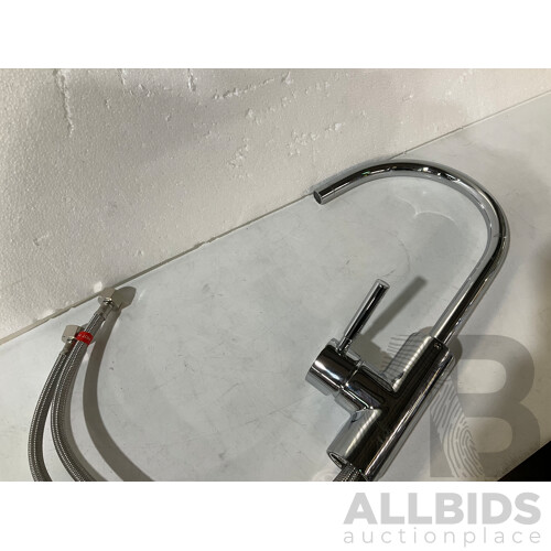 PRESENZA (QKA051) Italia Deluxe Top Mount Sink - WATERMARK (WMKA21005) Mixer Tap Set - Lot of 2 - Total Estimated ORP $969.98
