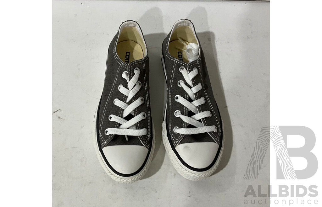 Boys size store 9 converse