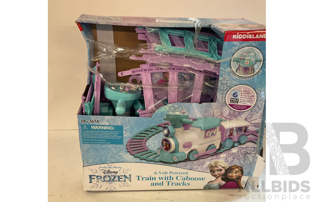 KIDDIELAND DISNEY Frozen Train With Caboose and Tracks - ORP $139.99