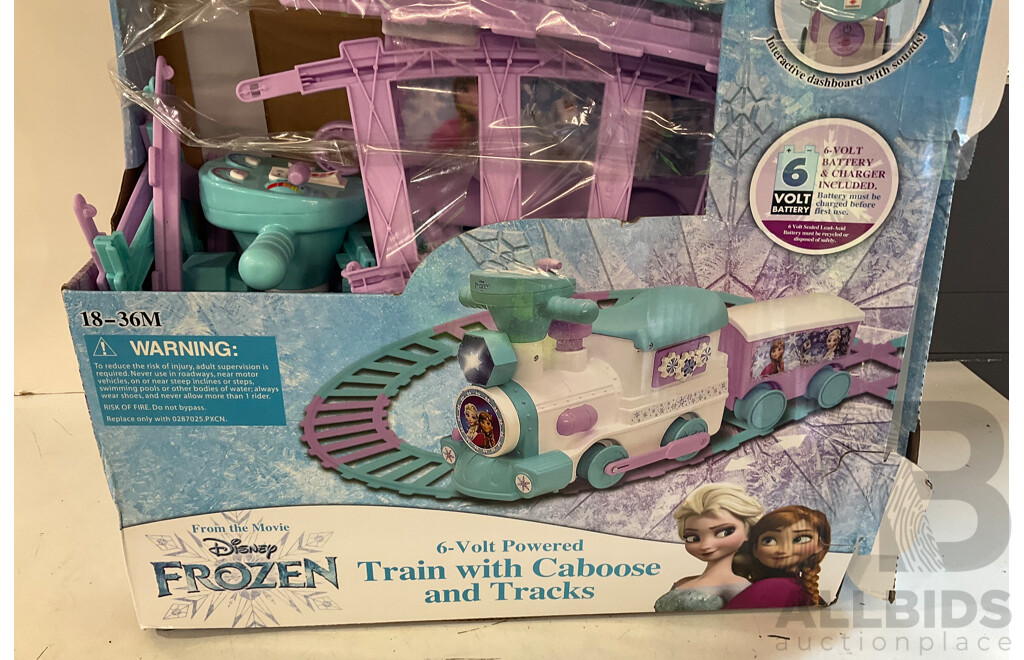 KIDDIELAND DISNEY Frozen Train With Caboose and Tracks - ORP $139.99