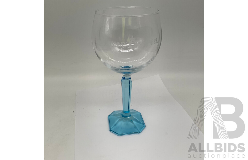 BOMBAY SAPPHIRE Glasses Set of 6, Daniel Brighton Diffuser and Barbuzzo Alcohol Shot Gun - LOT of 3 - Total ORP $285.98