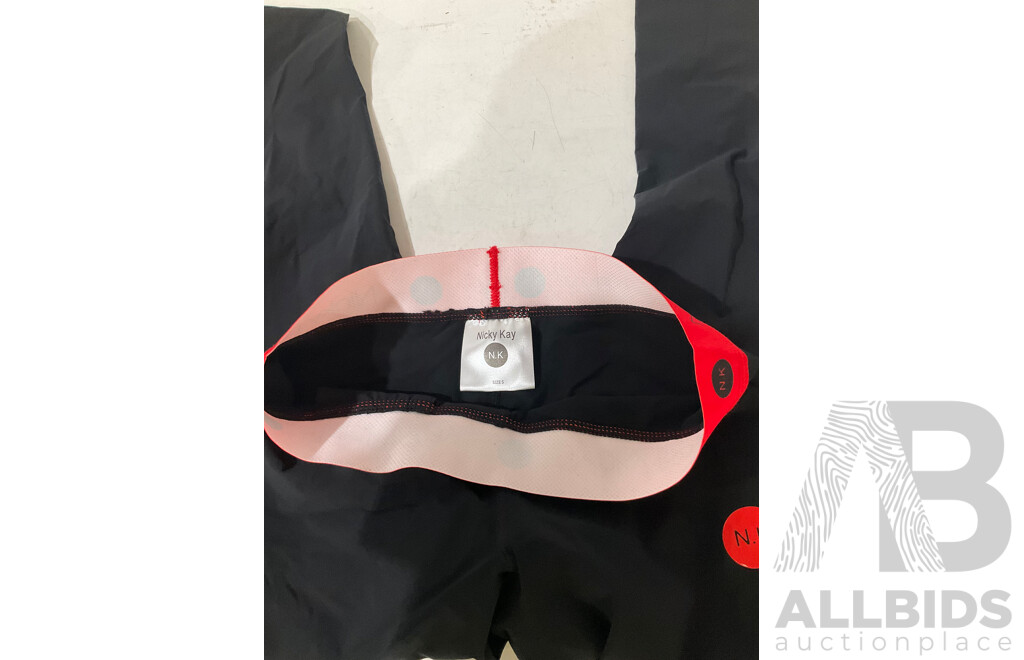 HI BELLS, NICKY KAY, ELLESSE, ADIDAS, BONDS, TOMMY HILFIGER, CALVIN KLEIN, MILEA, LEE - Sizes 8/Small/Medium - Assorted Womens Clothing - Lot of 17 - Estimated ORP $1000.00
