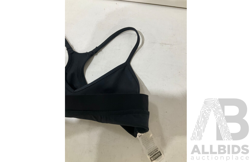 HI BELLS, NICKY KAY, ELLESSE, ADIDAS, BONDS, TOMMY HILFIGER, CALVIN KLEIN, MILEA, LEE - Sizes 8/Small/Medium - Assorted Womens Clothing - Lot of 17 - Estimated ORP $1000.00