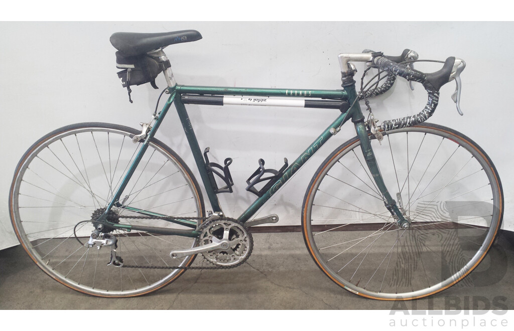 Giant Kronos 22 Inch Road Bike