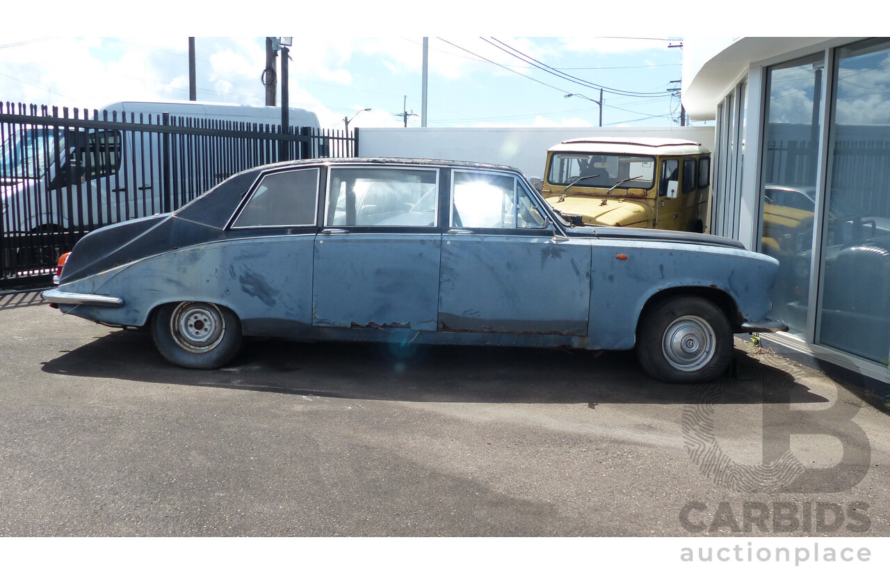 Circa 1980s Daimler DS420 Limousine Auto 4d Sedan in Grey 4.3L - Project Car