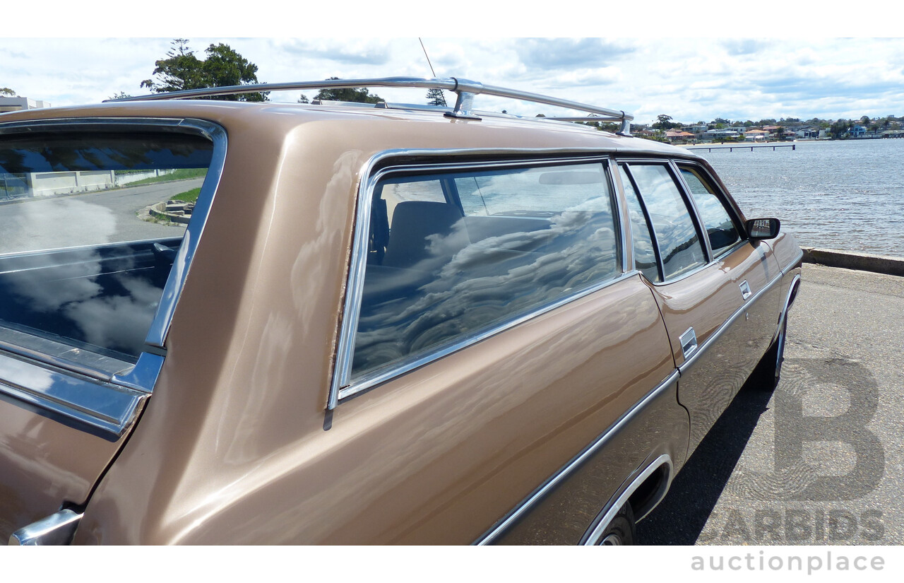 2/1977 Ford Fairmont XC 4d Wagon Antique Gold 4.9L V8 - Matching Numbers