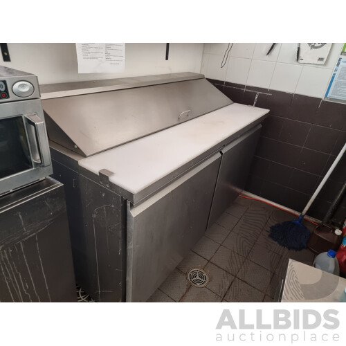 POLAIR Refrigerated Sandwich Bar/Servery and Refrigerator