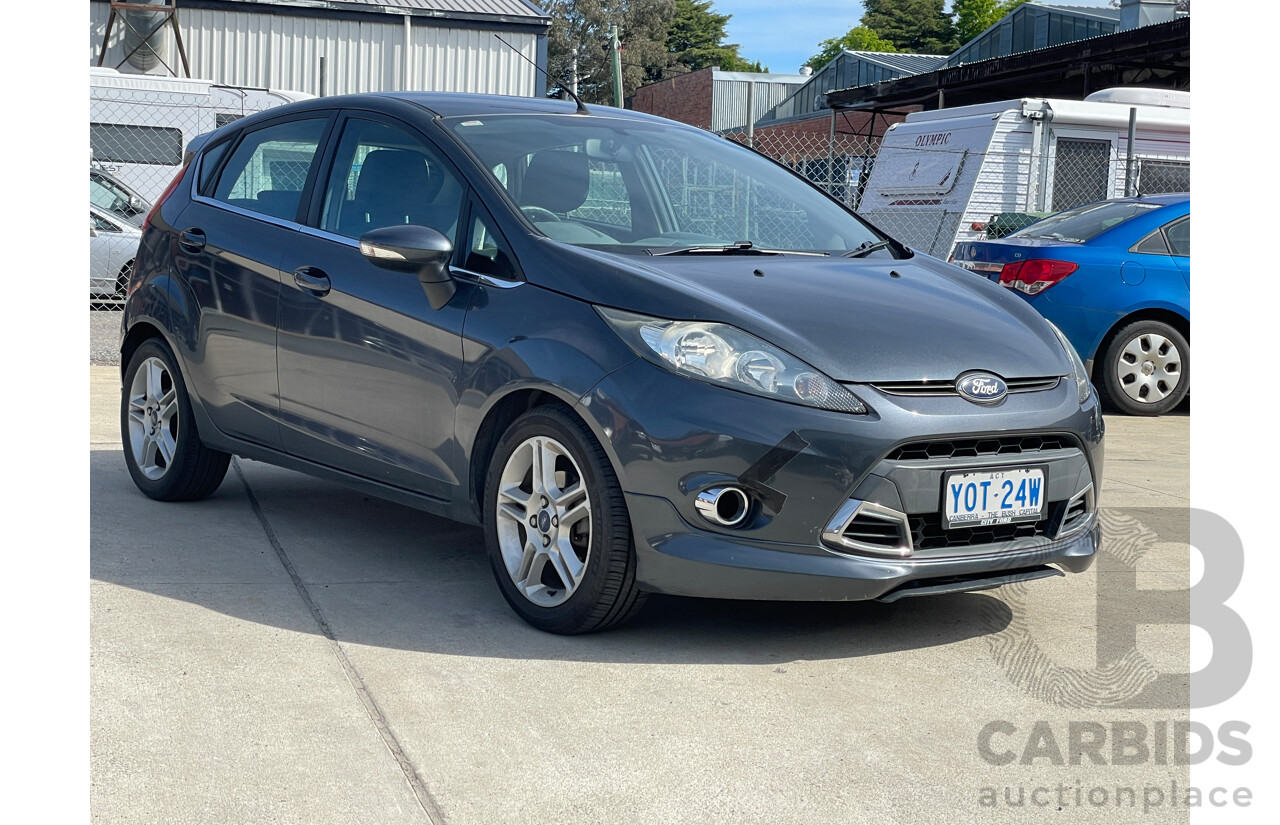 9/2011 Ford Fiesta Zetec WT 5d Hatchback Grey 1.6L