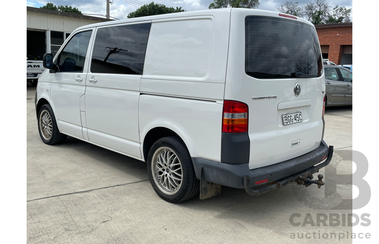 2/2008 Volkswagen Transporter (swb) T5 MY08 Van White 2.5L